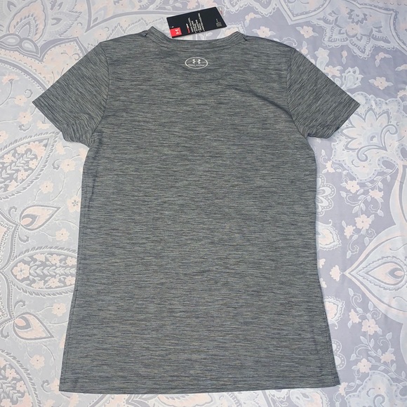 NWT- Under Armour T-shirt - Picture 8 of 9
